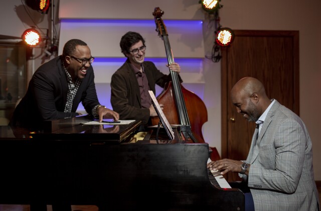 Music Moves. Reggie James trio