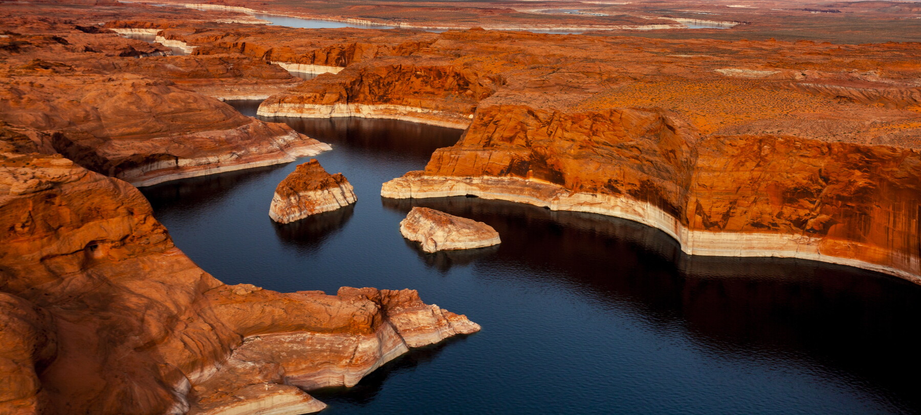 Lake Powell Colorado bathtub ring stock 