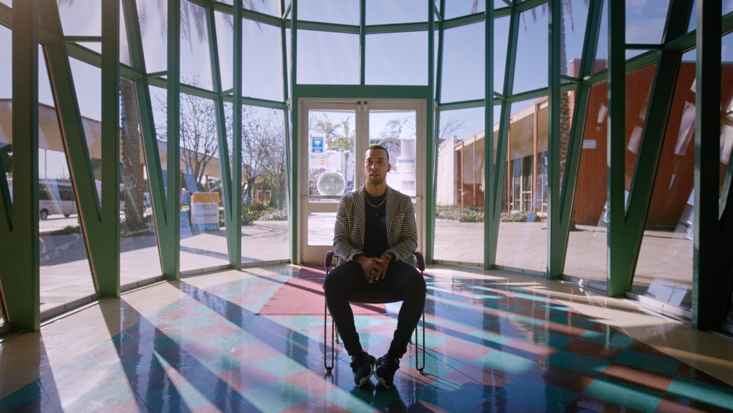 WeThrive Education. DaQuan Oliver in chair