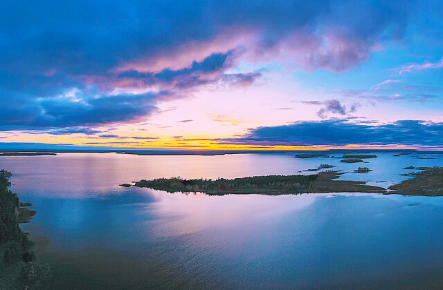 Mississippi River at dusk