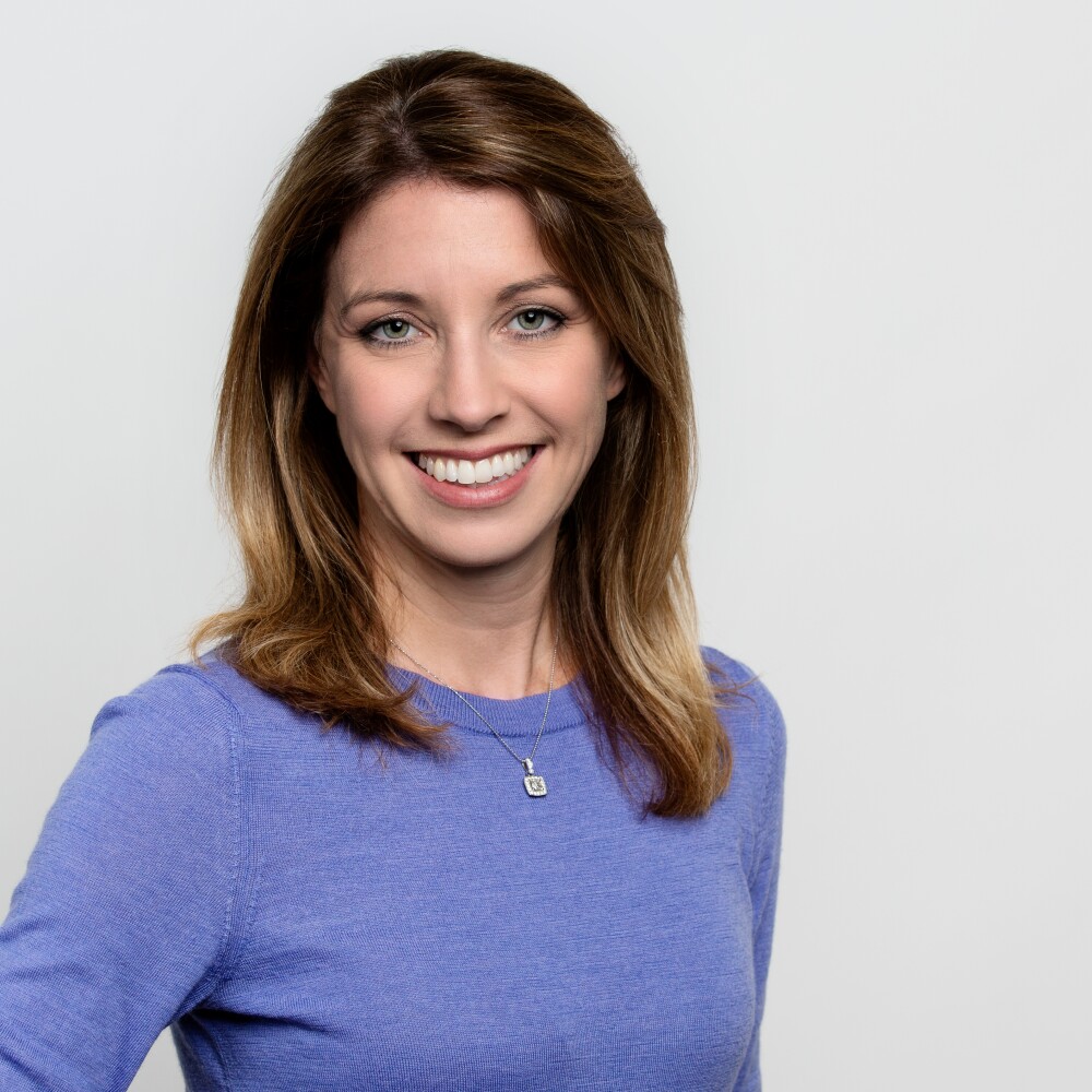 Lindsay Fox1