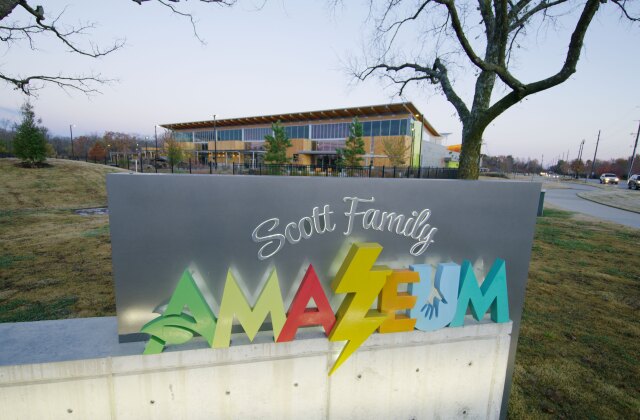 amazeum sign