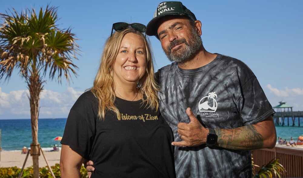 Toni and Uli. Surf, Skate, Science